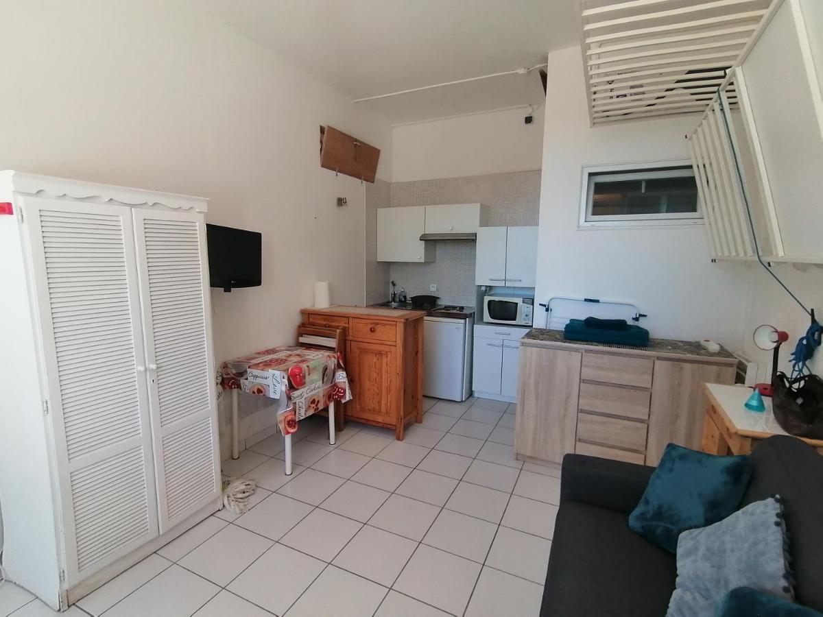 Ground Floor Studio With Access To Beach And Pool Ле-Баркарес Екстер'єр фото